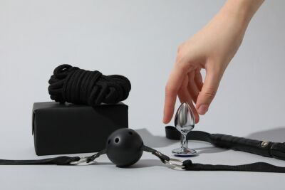 Еротичні гаджети у світі БДСМ – факти і міфи